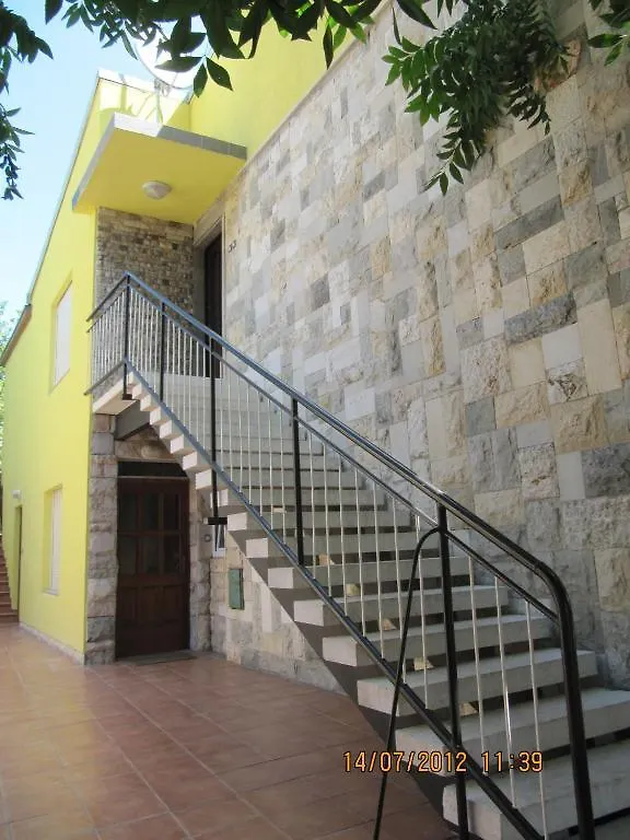 Apartments Polomcic Pula